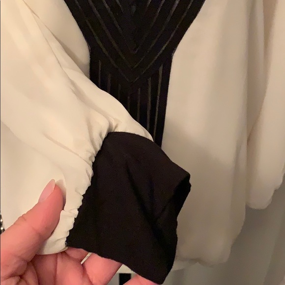 BEBE white and black blouse - Picture 3 of 3